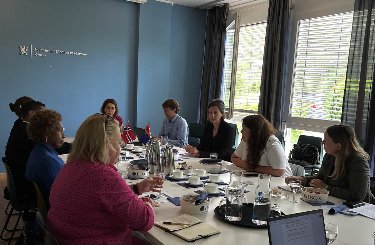 Norway in Geneva 🇳🇴 (@norwayingeneva) on Twitter photo Global health architecture is ripe for reform. Deputy Minister @stinerenate met <a href="/WHO/">World Health Organization (WHO)</a>, <a href="/gavi/">Gavi, the Vaccine Alliance</a>, <a href="/UNAIDS/">UNAIDS Global</a>, <a href="/UNITAID/">Unitaid</a>, <a href="/GlobalFund/">The Global Fund</a> & <a href="/WorldBank/">World Bank</a> to discuss how partnerships and synergies can strengthen health systems in countries, assuring access to health for all, incl. women & girls. Global health architecture is ripe for reform. Deputy Minister @stinerenate met <a href="/WHO/">World Health Organization (WHO)</a>, <a href="/gavi/">Gavi, the Vaccine Alliance</a>, <a href="/UNAIDS/">UNAIDS Global</a>, <a href="/UNITAID/">Unitaid</a>, <a href="/GlobalFund/">The Global Fund</a> & <a href="/WorldBank/">World Bank</a> to discuss how partnerships and synergies can strengthen health systems in countries, assuring access to health for all, incl. women & girls.