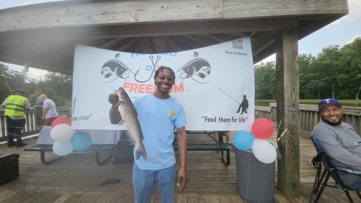 FishinwithTuck's tweet photo. Good morning everybody my buddy Cpt Greg had an event last Saturday. You gotta live to the fullest 
#tucklife https://t.co/XwGwqp5hey
