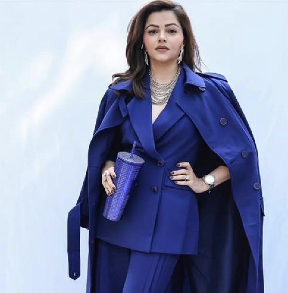 She didn’t just slay the outfit. She blue me away 💙

#VYRLOriginals #Galat #RubinaDilaik #RubiHolics