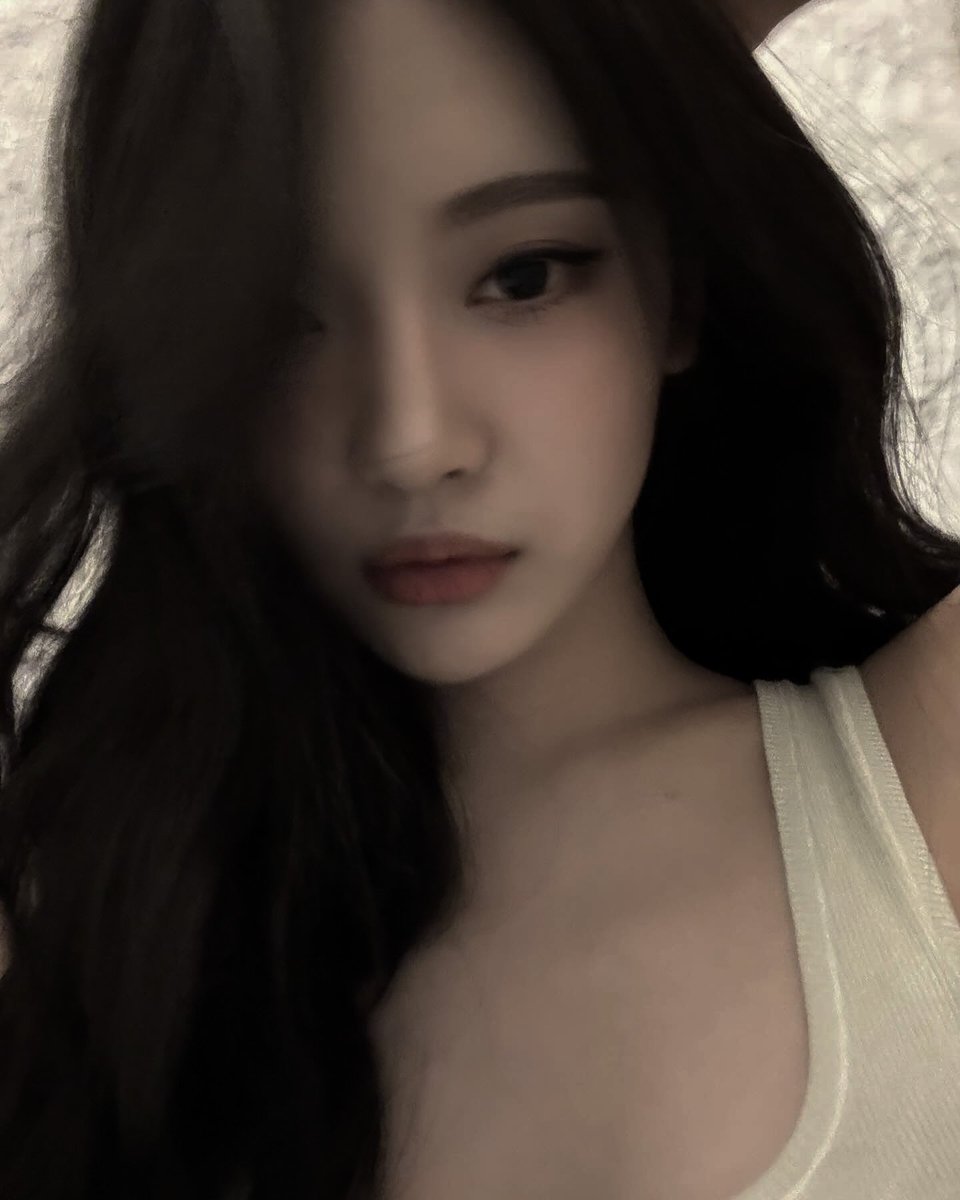 蔡, 𝒱𝑒𝑟𝑐𝑖𝑒. tweet media