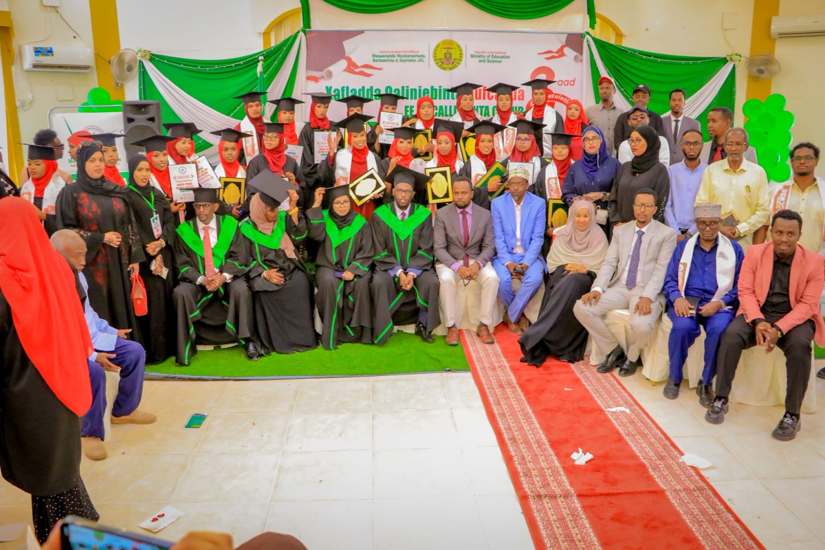 caresom's tweet image. 🎓Congrats! 106 female graduates of Somaliland National Education College in Hargeisa, trained on class teaching by @caresom and funded by @EU_in_Somalia under Horumarinta Cilmiga IV, received their teacher trainee certificates and are now fully ready to teach across Somaliland!