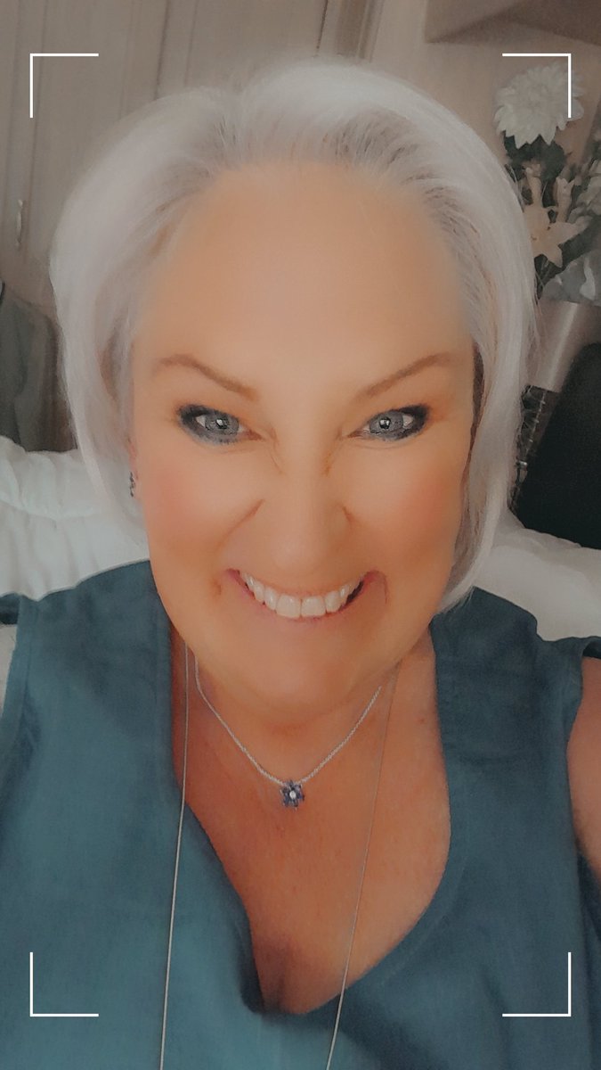 In London, I am sharing my lived experience with some great views. I wish you all a peaceful, happy, and calm day. Love yourself first. Hugs and loves ❤️ 💋#awareness #gamblingrelatedharms #livedexperience