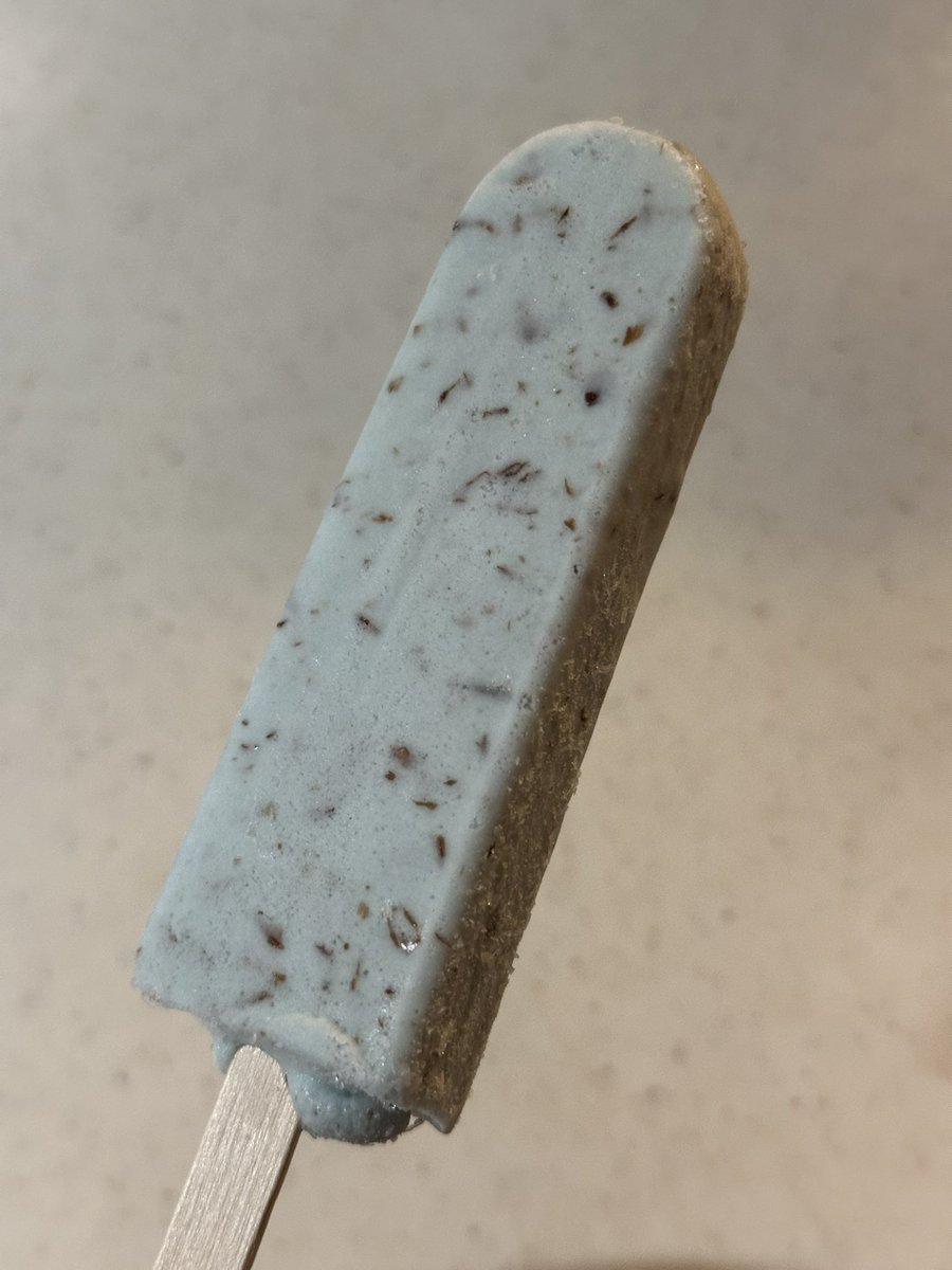 買い溜めしてたチョコミントラスイチ
明日買いに行かないと