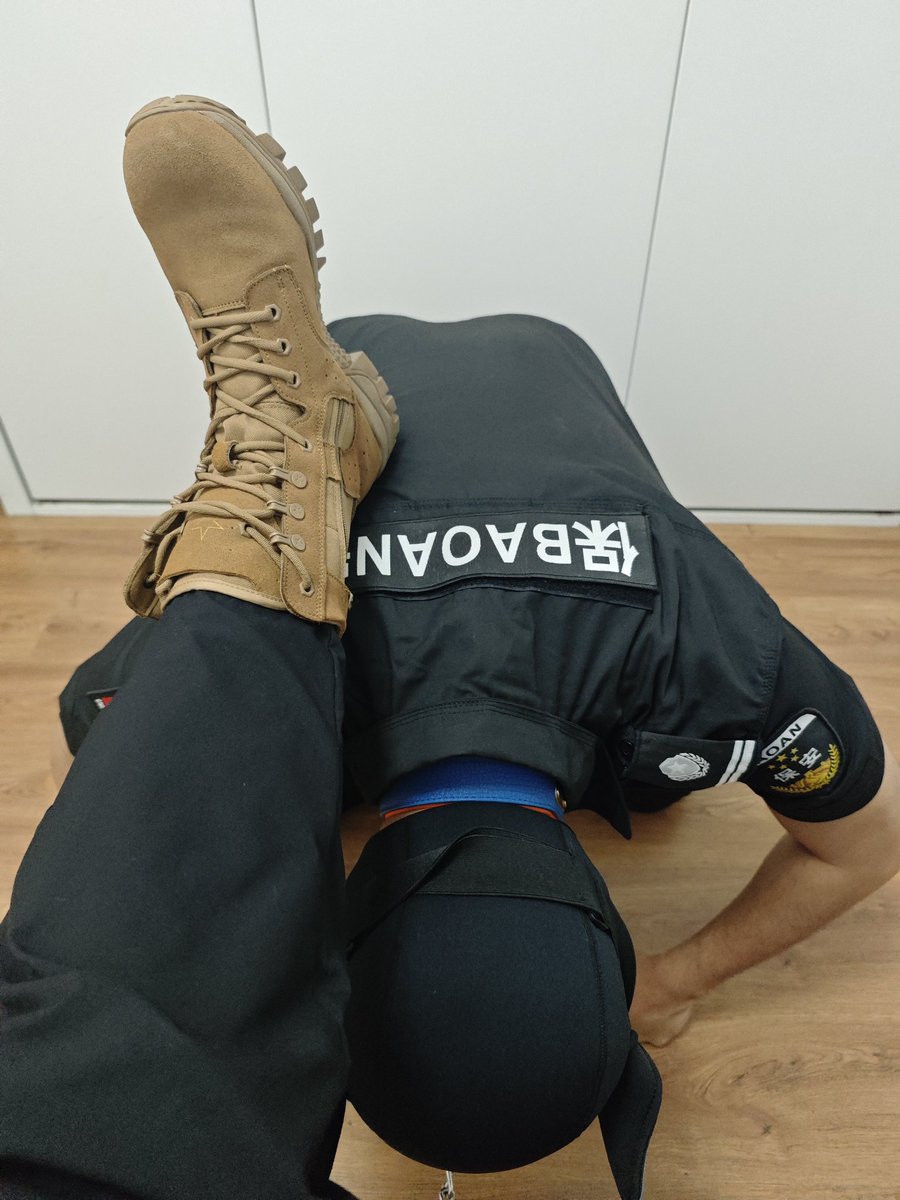 Luren326321's tweet photo. 白天服务业主，晚上服务主人 https://t.co/fwlT1GDEhR