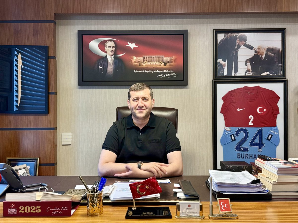 bakiersoymhp's tweet photo. Ben gülmeyi seviyorum.😊 https://t.co/kf7zP3Jwqt