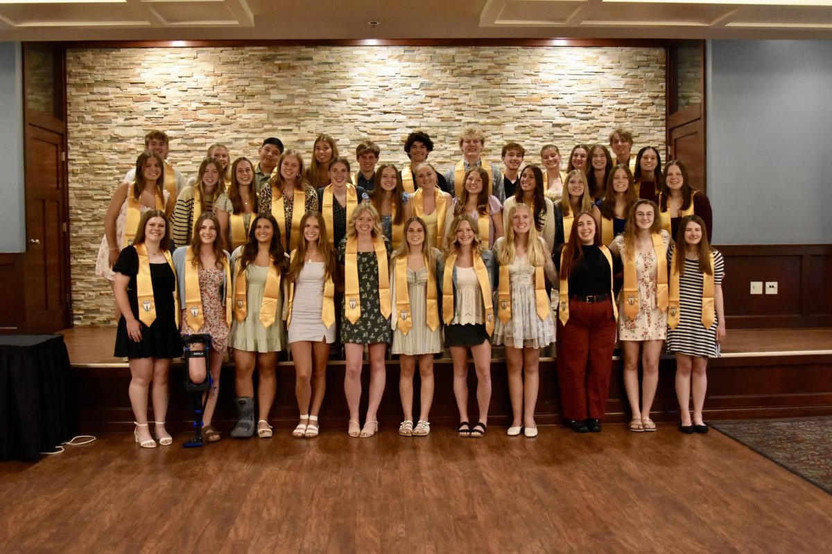 Congratulations to our Senior National Honor Society members! They were recognized and received their stole for graduation. We wish them the best and know they will continue to showcase the pillars of scholarship, service, leadership, and character in the coming years.
