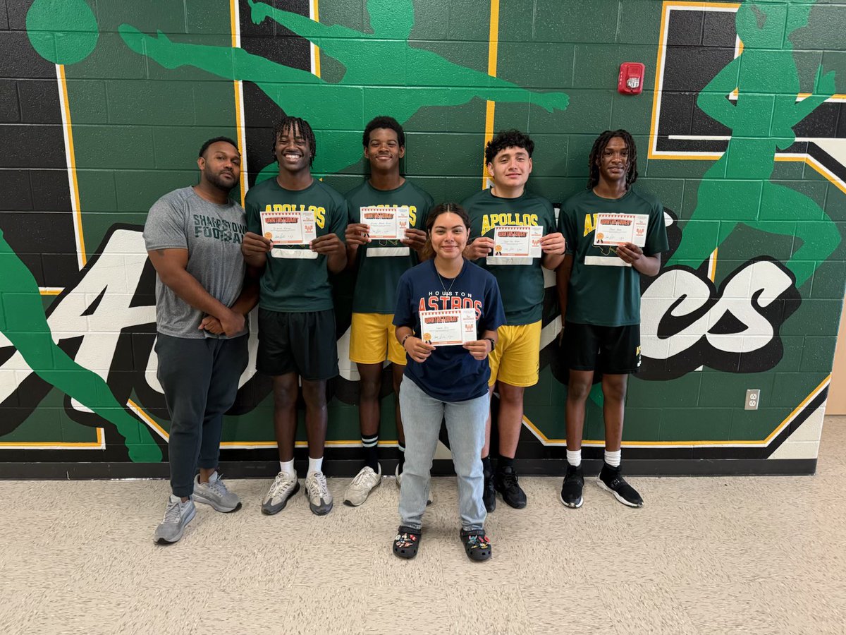 Houston Sharpstown Football (@sharpstownfb) on Twitter photo The Standard Is THE Standard. Our All Aโs Honor Roll Award recipients. These Scholars are successful on and off the field. Congratulations, Apollos.
PRIDE.
#BissonnetBusiness
<a href="/Sharpstown_HS/">Sharpstown High School</a> <a href="/CoachPerro/">๐๐ฎ๐ฃ๐ฉ๐ค๐ฃ ๐๐๐ง๐ง๐ค ๐๐ง., ๐.๐๐</a> <a href="/TrePerro/">Coach Tee Perro</a> The Standard Is THE Standard. Our All Aโs Honor Roll Award recipients. These Scholars are successful on and off the field. Congratulations, Apollos.
PRIDE.
#BissonnetBusiness
<a href="/Sharpstown_HS/">Sharpstown High School</a> <a href="/CoachPerro/">๐๐ฎ๐ฃ๐ฉ๐ค๐ฃ ๐๐๐ง๐ง๐ค ๐๐ง., ๐.๐๐</a> <a href="/TrePerro/">Coach Tee Perro</a>