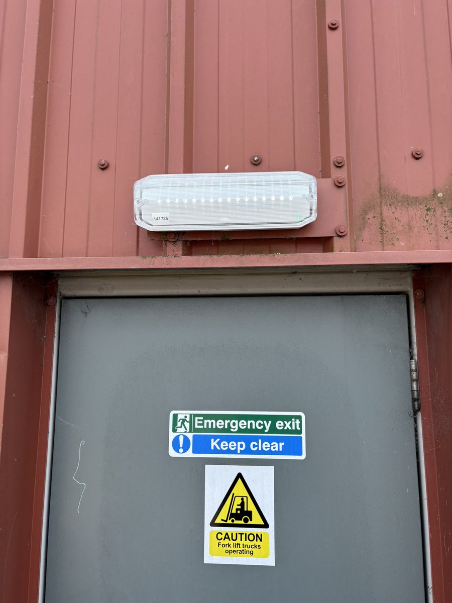 In other news today. Not only do we test emergency lights we repair/ replace them too 🤷🏻‍♂️ #whoknew a few of these to swap out and a stack of paperwork to follow. Did somebody say the sun was out 💥 #electrical #contracting #installation #emergency #emergencylight
 #testing