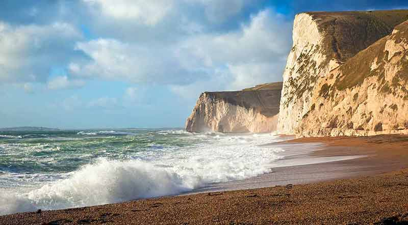 Lila__Wilson's tweet photo. I took a photo of the waves at the Bristol beach, and #VisualMelody turned into an exciting electronic music. What does your scenery sing? Upload a photo and listen to its melody! https://t.co/yTCbSCK7LC
