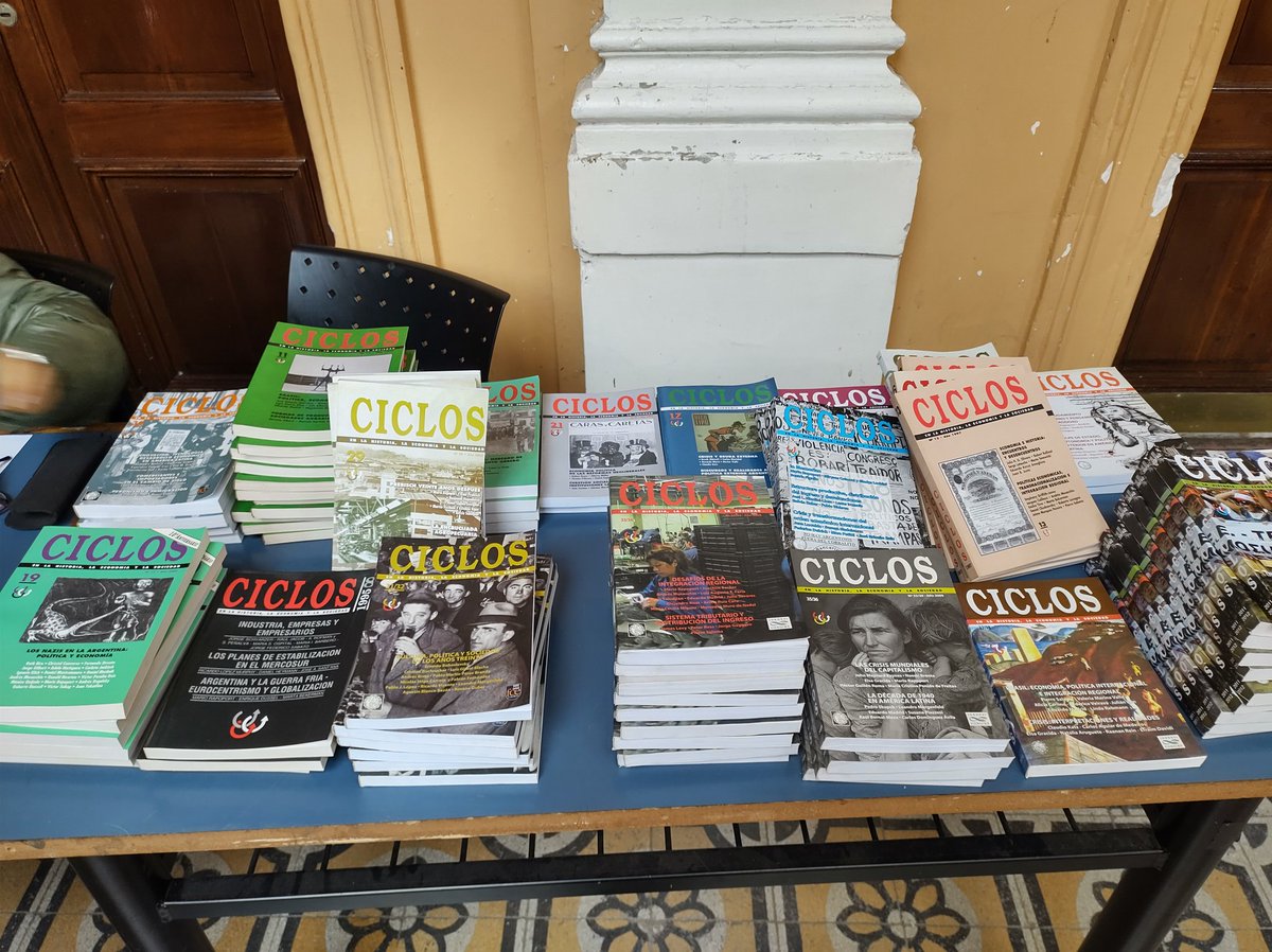 Empezando ahora las Jornadas UBA Historia y Actualidad de las Relaciones Internacionales del <a href="/cihesri/">CIHESRI - Nodo del IDEHESI, UBA-CONICET</a>
Palabras de apertura de la directora del <a href="/IDEHESI_UER/">IDEHESI</a> <a href="/mcmiguez/">María Cecilia Míguez</a>