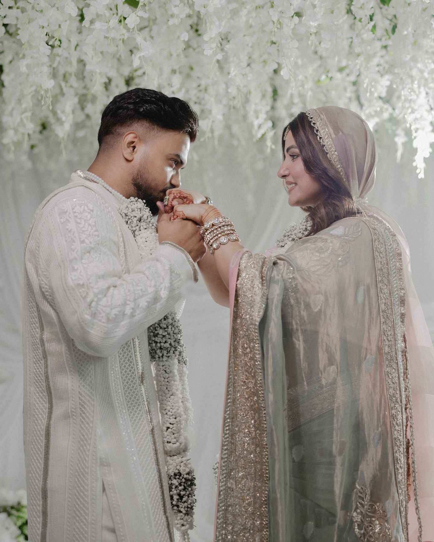 Image Hina Khan Gets Married To Rocky Jaiswal | iiQ8 News
