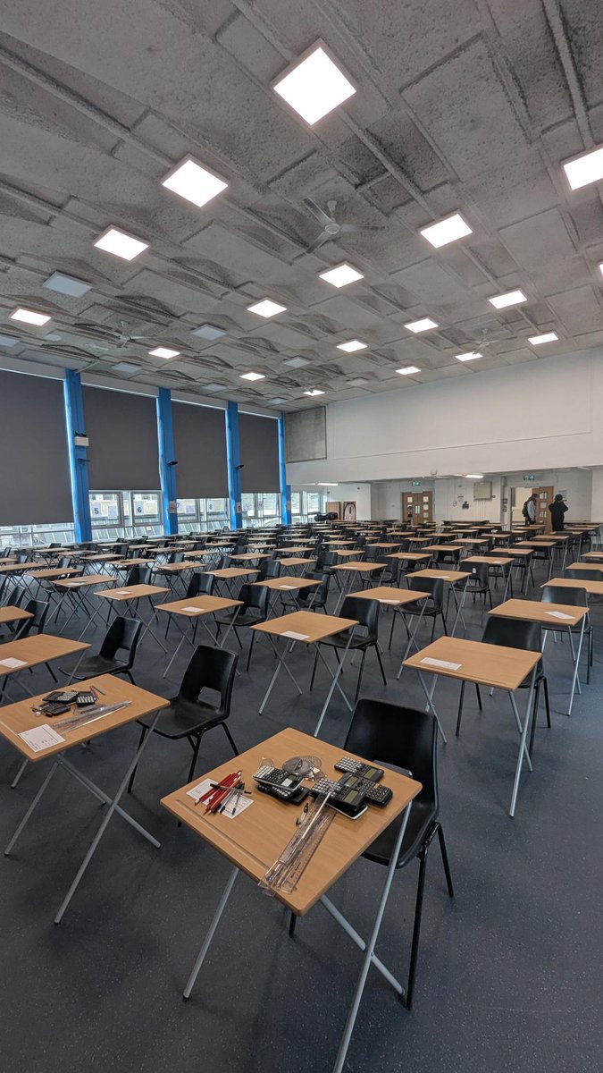 Well done to all students who completed their GCSE maths exam today! Two down, one more maths exams to go! The final maths exam (calculator) is on June 11th. Good luck!

#wearenewhamcollegelondon #gcseexams #examseason