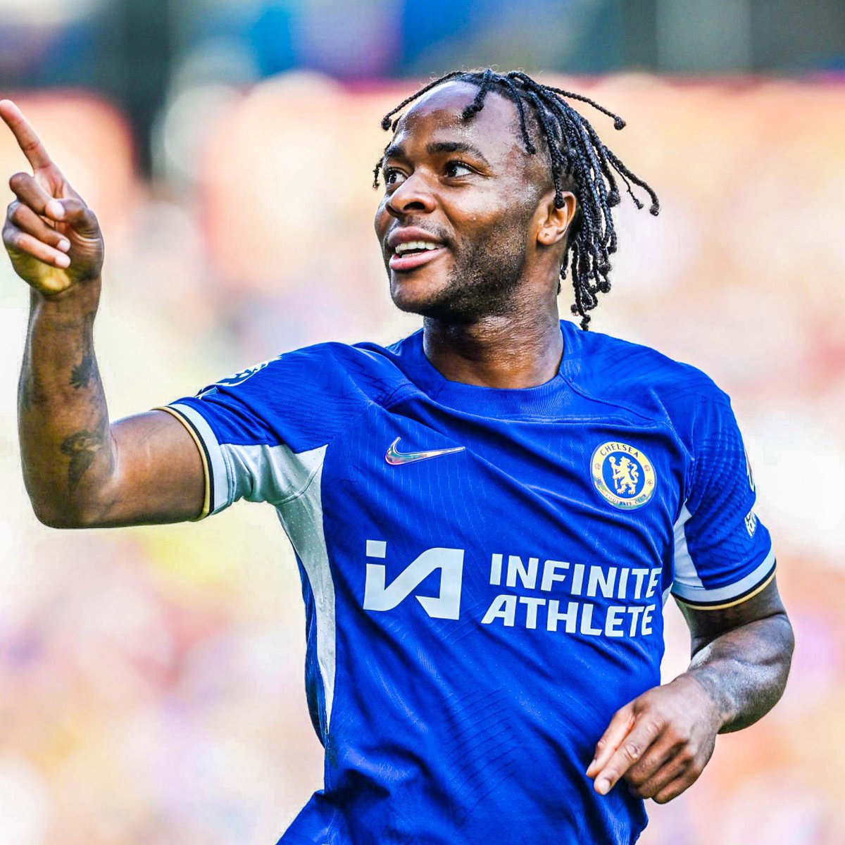 🚨🏴󠁧󠁢󠁥󠁮󠁧󠁿 𝐎𝐅𝐅𝐈𝐂𝐈𝐀𝐋 | Raheem Sterling's loan move at Arsenal has ended. 👋

He will now return to Chelsea. ✅