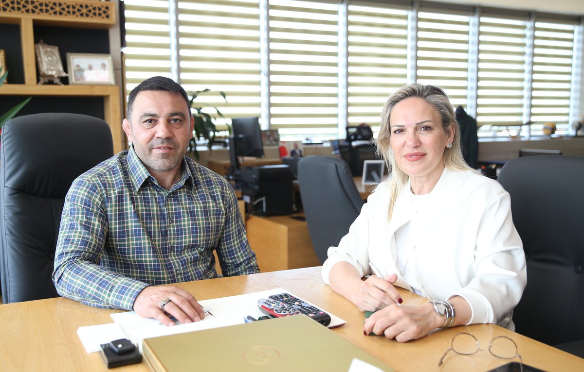 Hamza Yerlikaya 🇹🇷 (@hamzayerlikaya) on Twitter photo .<a href="/TTForgtr/">Tenis Federasyonu</a> Başkanı Şafak <a href="/muderrisgil/">Şafak Müderrisgil</a>'e nazik ziyaretleri için teşekkür ediyorum. .<a href="/TTForgtr/">Tenis Federasyonu</a> Başkanı Şafak <a href="/muderrisgil/">Şafak Müderrisgil</a>'e nazik ziyaretleri için teşekkür ediyorum.