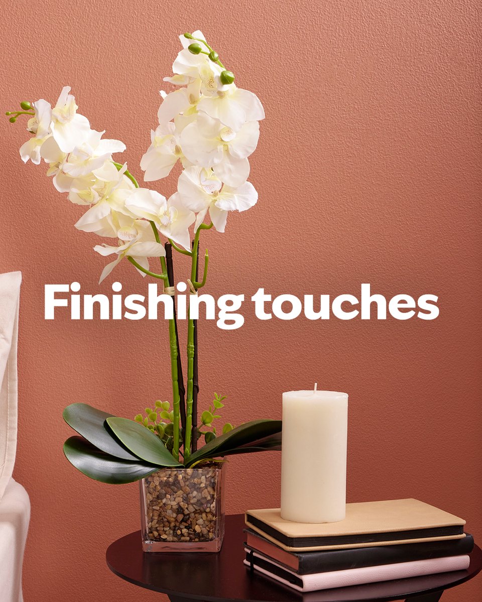 Your ultimate floral print styling guide. Click here bit.ly/43xGAs5 to shop now.
104297128 Rosa Floral Comforter
3/4 R229.99
D R299.99
Q R369.99
K R399.99
XLK R439.99
103722903 Faux Potted Orchid R279.99