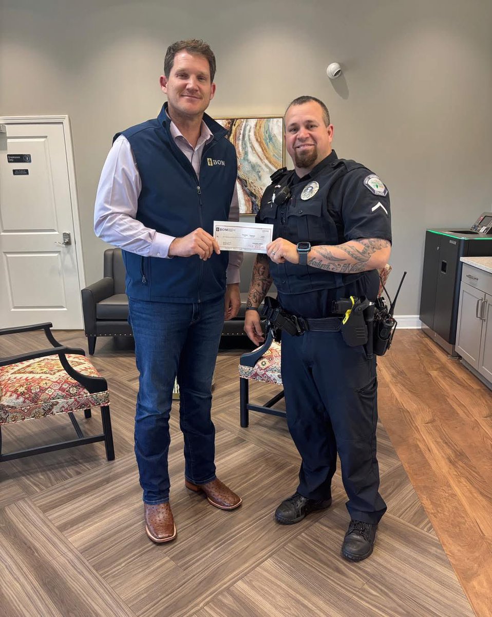 💙⛳️ BOM was a sponsor of the Pineville Police Department Golf Tournament. Pictured left to right: BOM South Regional President, Daniel Lonsberry and Codiak Thompson. #bomgivesback