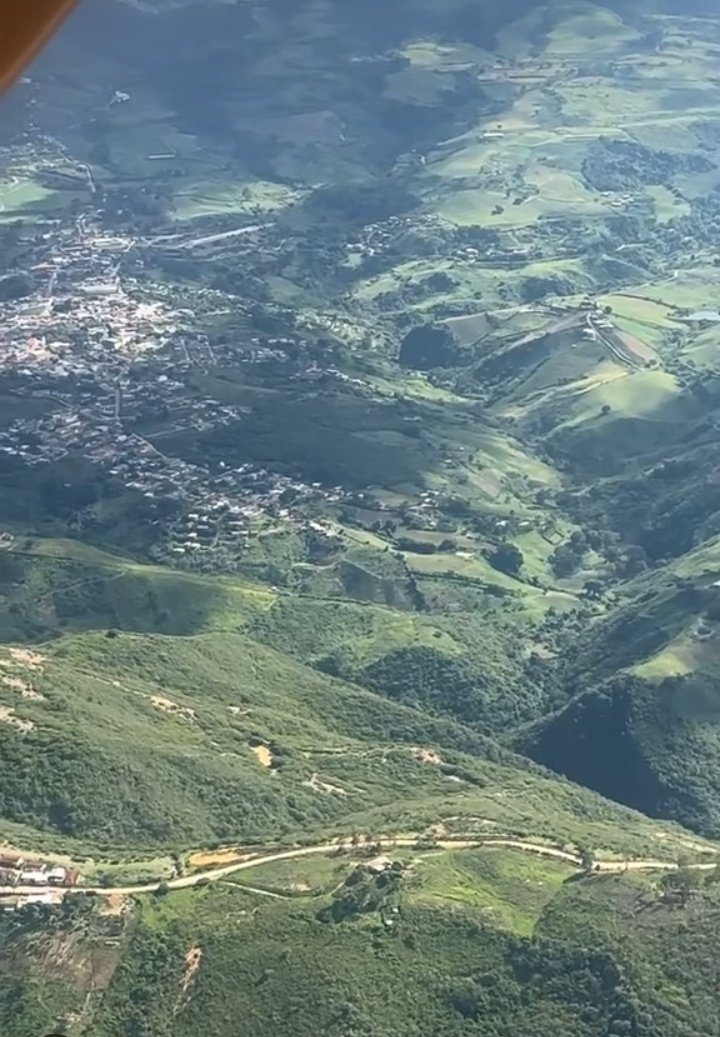 Con los buenos días, aquí les dejo una foto aérea de Sanaré Estado Lara.
Feliz y exitoso día para todos.
Venezuela 🇻🇪