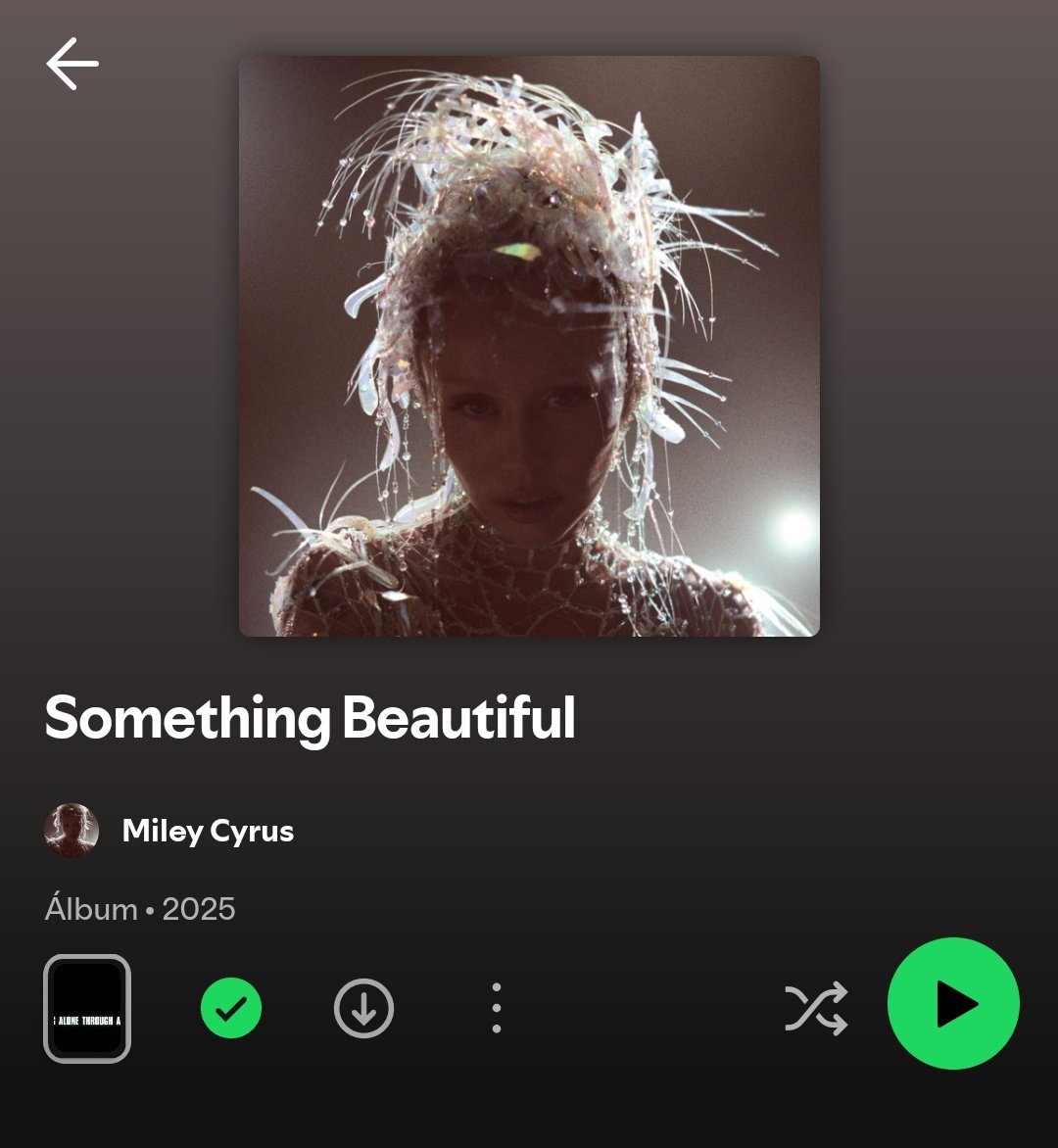 como pode ficar melhor a cada ouvida pqp miley cyrus vc entregou a maior obra do século