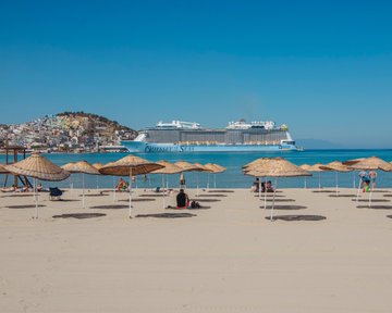 Marina Plajı Kum Temizliği