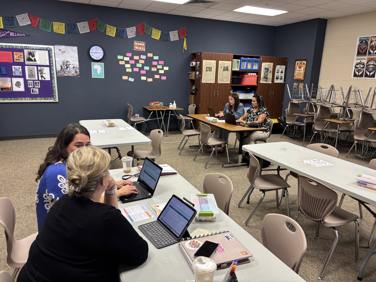 Alexandra Hofferek tweet media