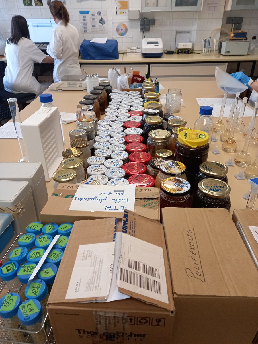 APIA (@apia_es) on Twitter photo Finalizamos la jornada para periodistas en el Centro de Investigacion Apícola y Agroambiental de #Marchamalo #Guadalajara organizada por <a href="/LaboratoriosCal/">Laboratorios Calier</a> #IRIAF #CIAPA <a href="/AgriculturaClm/">Consejería de Agricultura, Ganadería y Des. Rural</a> <a href="/gobjccm/">Gobierno de Castilla-La Mancha</a> <a href="/APAE_informa/">APAE</a> Próximamente en apiaweb.org toda la información Finalizamos la jornada para periodistas en el Centro de Investigacion Apícola y Agroambiental de #Marchamalo #Guadalajara organizada por <a href="/LaboratoriosCal/">Laboratorios Calier</a> #IRIAF #CIAPA <a href="/AgriculturaClm/">Consejería de Agricultura, Ganadería y Des. Rural</a> <a href="/gobjccm/">Gobierno de Castilla-La Mancha</a> <a href="/APAE_informa/">APAE</a> Próximamente en apiaweb.org toda la información