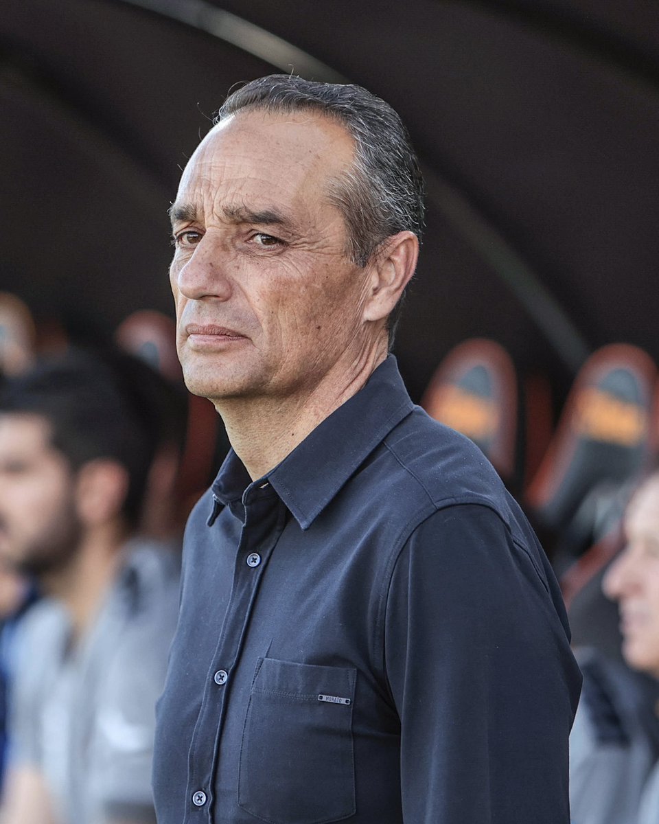 📯 𝗢𝗙𝗜𝗖𝗜𝗔𝗟 | José Luis Oltra no continuará como entrenador del #CDEldense 🔵🔴

🔗 cdeldense.es/noticias/jose-…