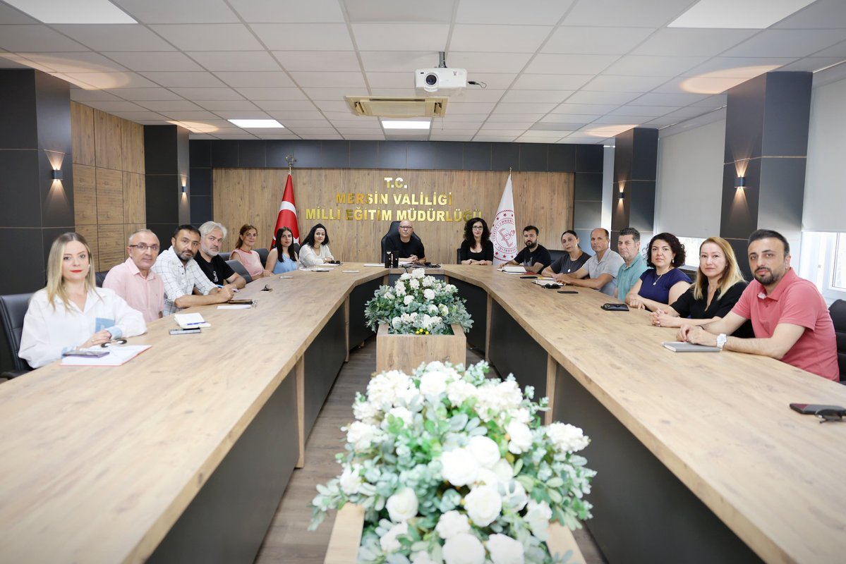 Mersin İl Millî Eğitim Müdürlüğü (@mersinmem) on Twitter photo Müdürlüğümüz Kültür Birimi, yıl sonu değerlendirme toplantısı gerçekleştirdi.✨
🔗meb.ai/TxtTF3
<a href="/tcmeb/">Millî Eğitim Bakanlığı</a>
<a href="/Yusuf__Tekin/">Yusuf Tekin</a>
<a href="/MersinValiligi/">Mersin Valiliği</a>
<a href="/valiatillatoros/">Atilla Toros</a>
<a href="/fazilet_durmus/">Fazilet Öğretmen 🇹🇷</a> Müdürlüğümüz Kültür Birimi, yıl sonu değerlendirme toplantısı gerçekleştirdi.✨
🔗meb.ai/TxtTF3
<a href="/tcmeb/">Millî Eğitim Bakanlığı</a>
<a href="/Yusuf__Tekin/">Yusuf Tekin</a>
<a href="/MersinValiligi/">Mersin Valiliği</a>
<a href="/valiatillatoros/">Atilla Toros</a>
<a href="/fazilet_durmus/">Fazilet Öğretmen 🇹🇷</a>