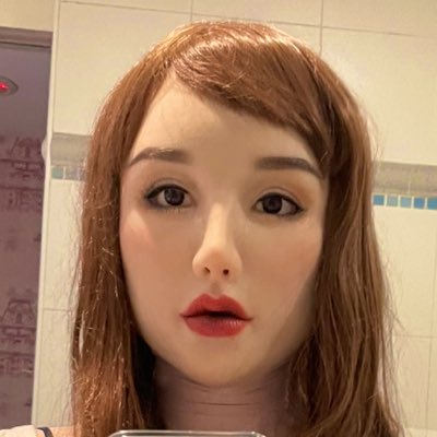 #NewProfilePic (新個人資料照片)