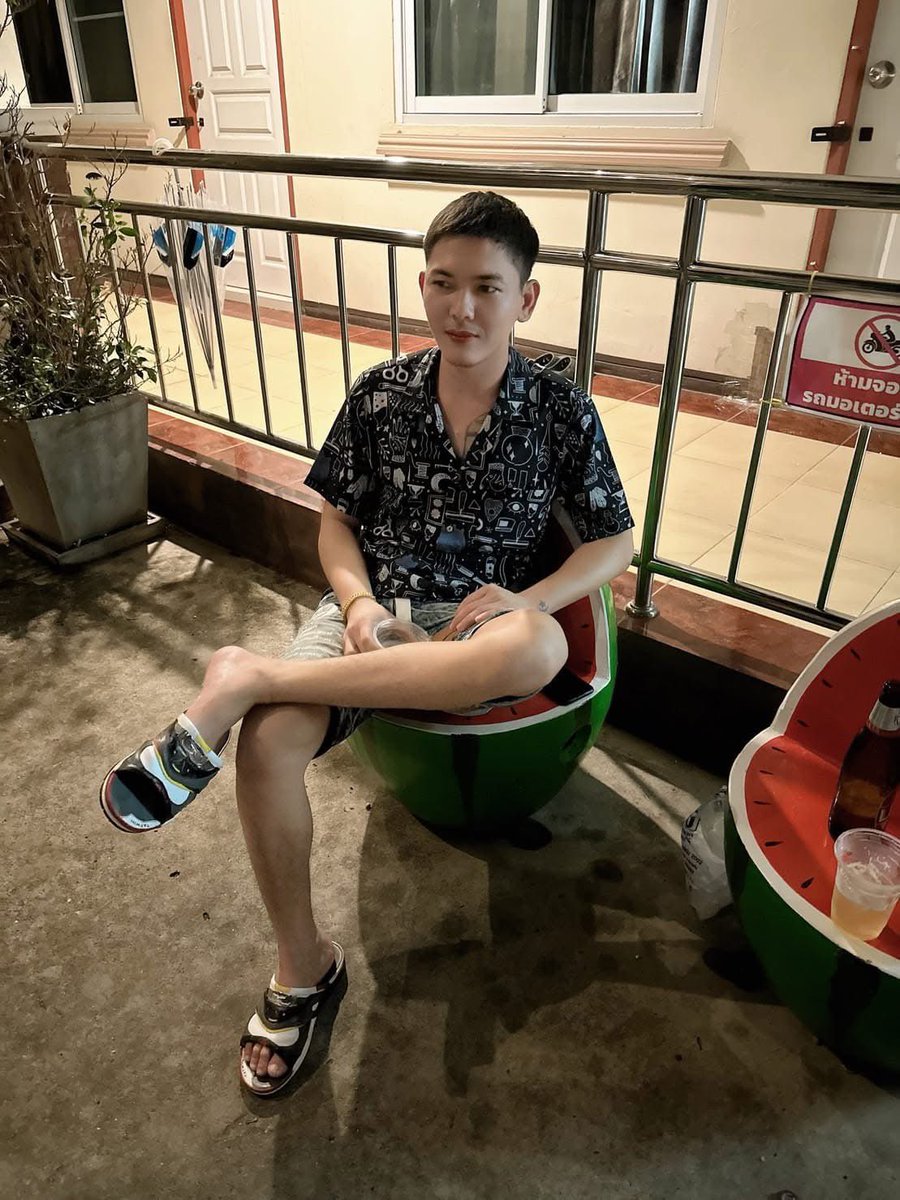 Bballzaz's tweet photo. #เลี้ยงขนมหน่อยได้ไมครับ🤣😍 https://t.co/R2l5OHrSrR