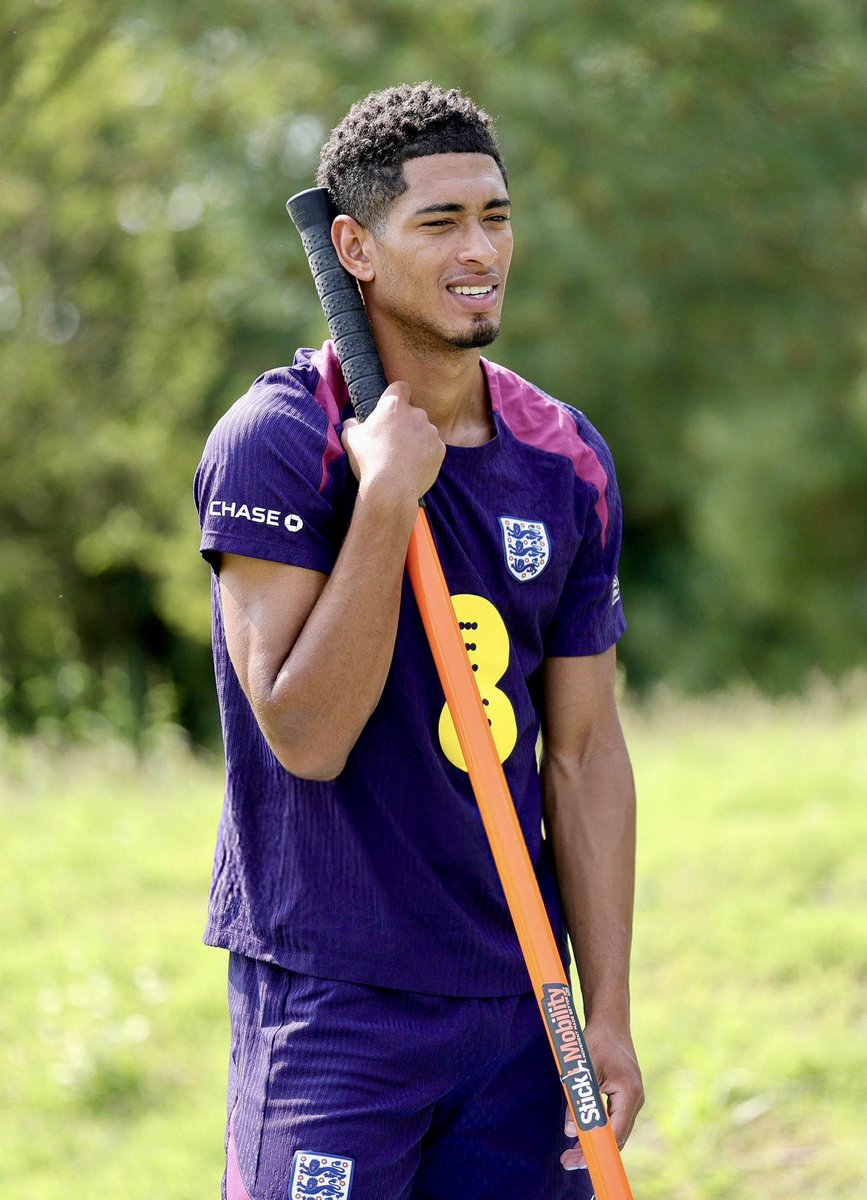 📸🏴󠁧󠁢󠁥󠁮󠁧󠁿