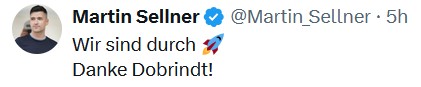 IbDoku's tweet photo. Der Neofaschist Martin Sellner bedankt sich brav bei #Dobrindt für seine rechtswidrige und inhumane Rechtsbeugung.
#Sellner wurde ebenfalls kontrolliert aber durfte nach Deutschland einreisen und seine Hetze in #Chemnitz und #Berlin verbreiten. https://t.co/O0mIAzPsev