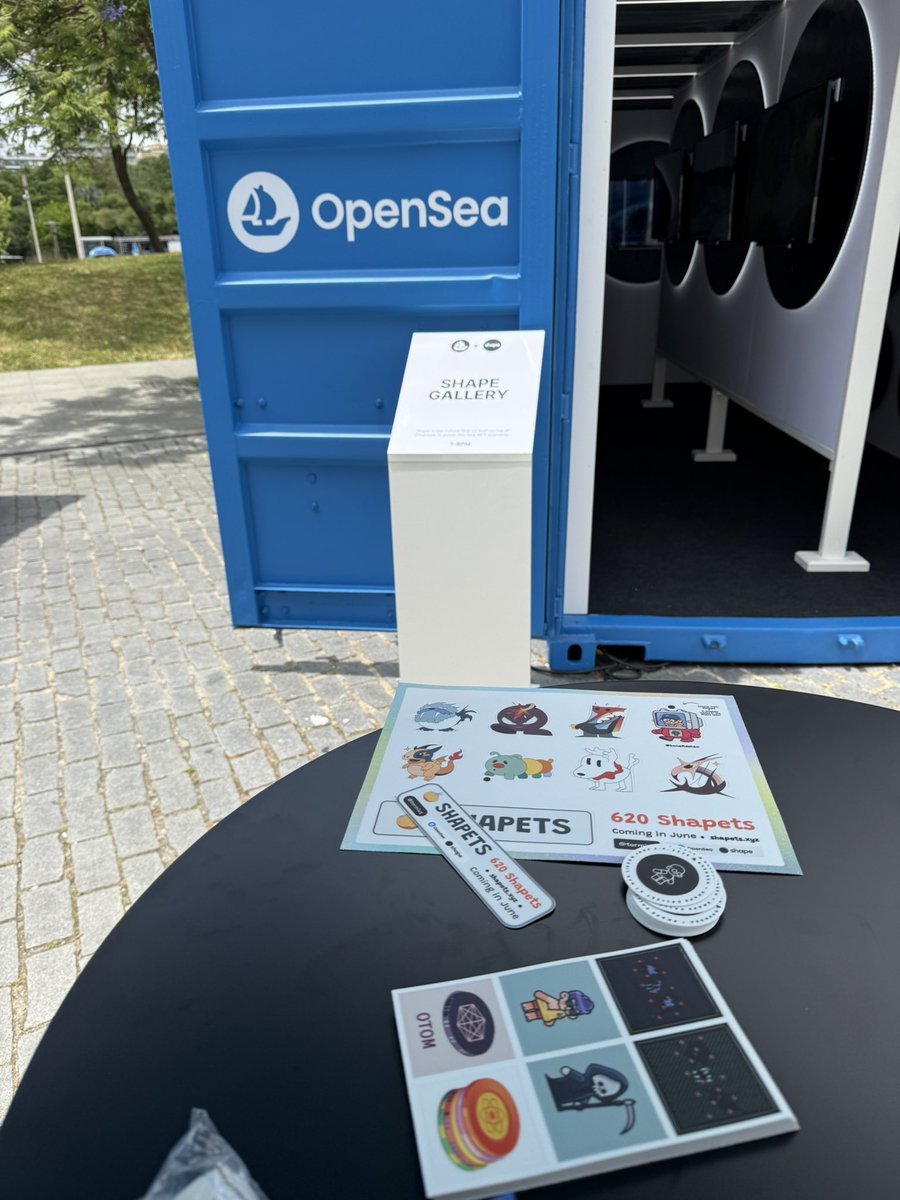 Gallery is open! Swing by and get the poap and some stickers