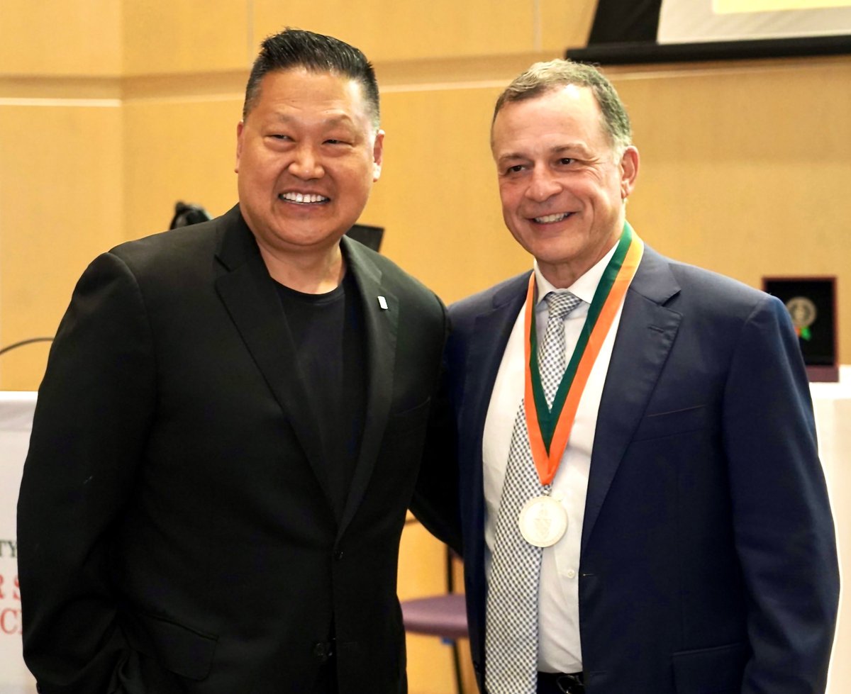 AllanLeviMD's tweet image. Privileged to be named the Mary M. and Sash A. endowed chair in neurological surgery and to be able to pass forward my current Robert M. Buck distinguished chair to Dr Michael Y. Wang.
