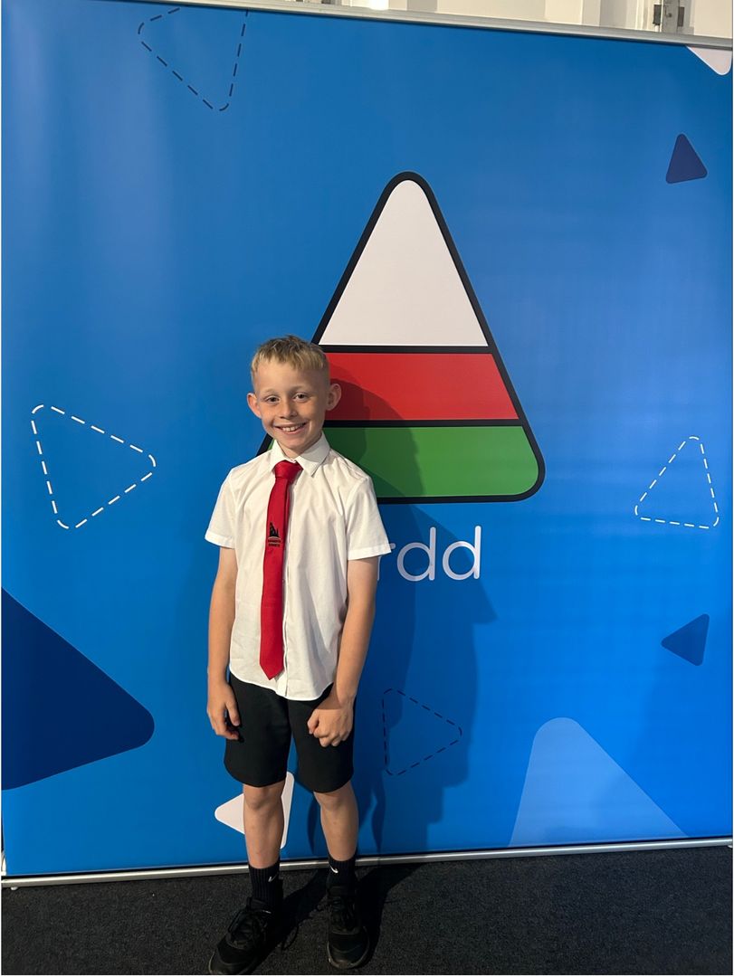 Llongyfarchiadau Danny am berfformio’n wych yn Eisteddfod Genedlaethol Dur a Mor yn ystod hanner tymor. Congratulations Danny for an outstanding performance in the National Eisteddfod. A great achievement!