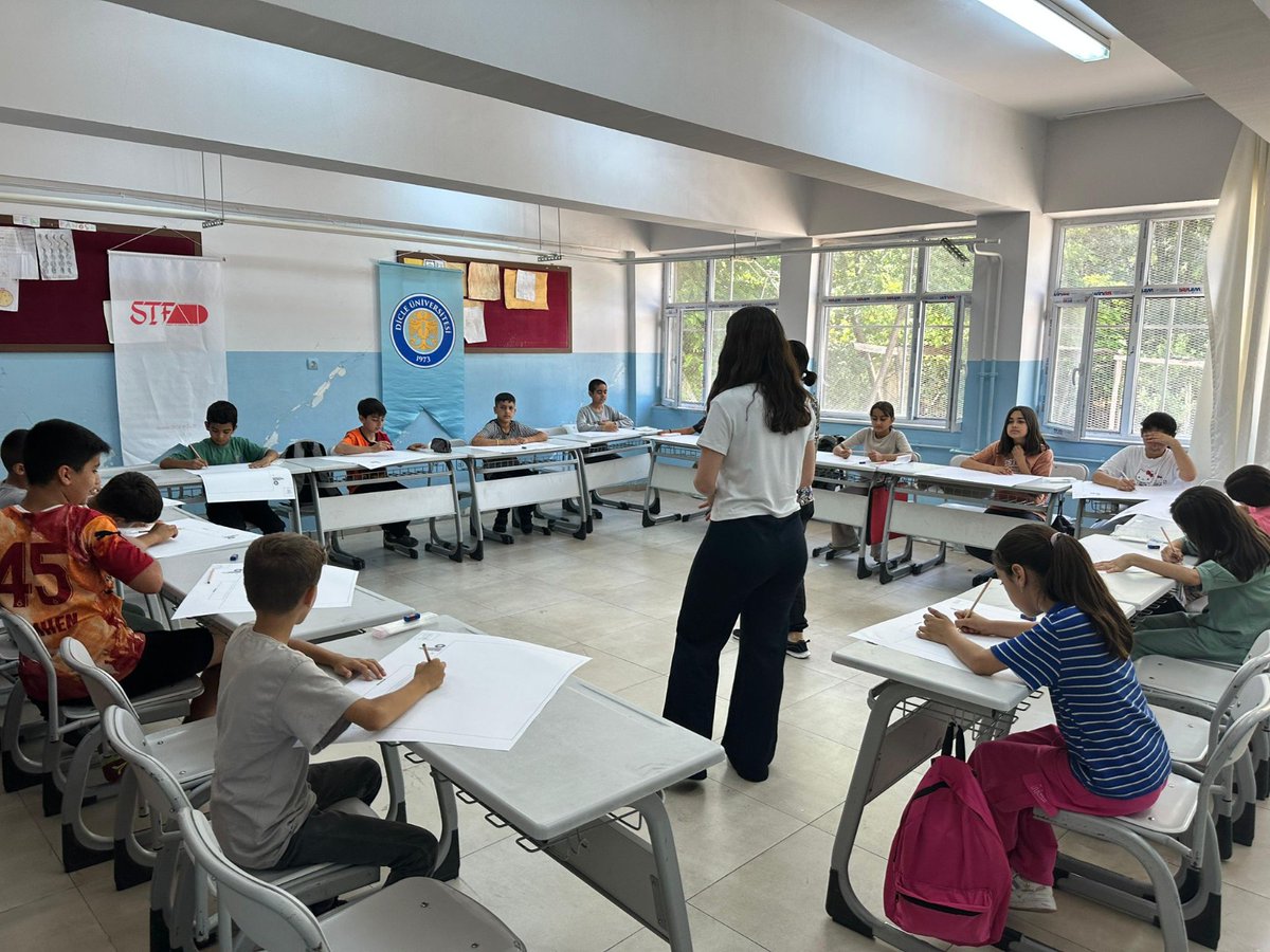 Sanat ve Tasarım Fakültesi, Köy Okullarında Yetenekleri Keşfetmeye Devam Ediyor

🔗Haberin detayı: dicle.edu.tr/haberler/sanat…

#DicleÜniversitesi