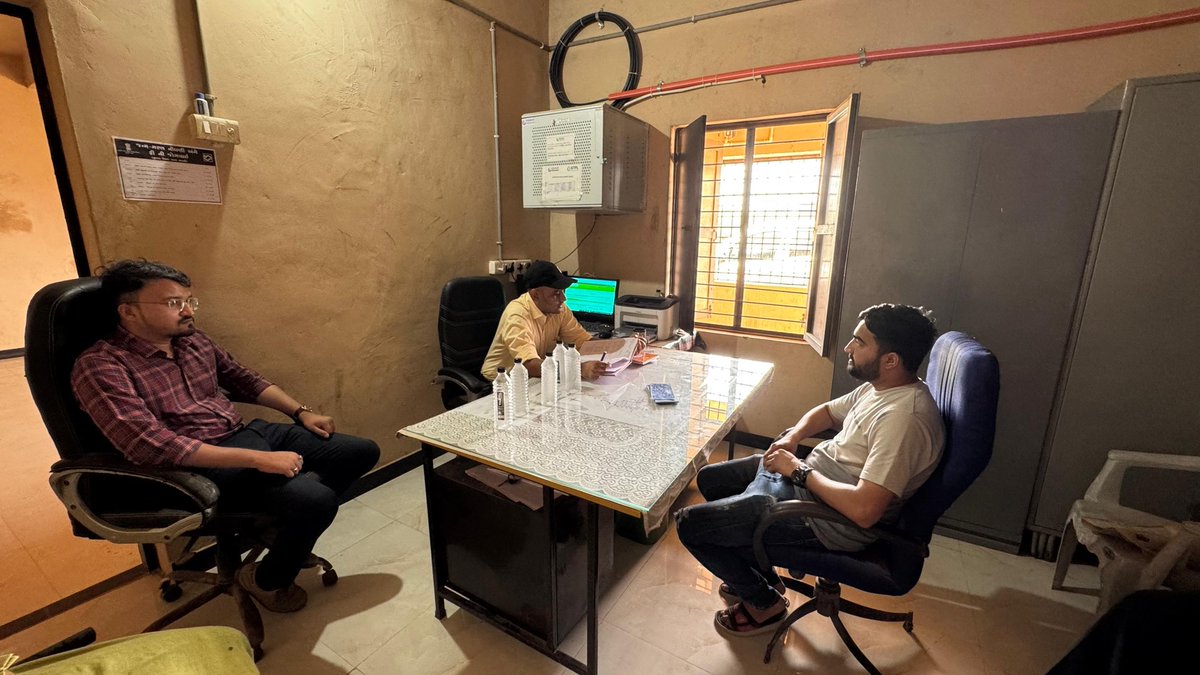 આજ રોજ તાલુકા વિકાસ અધિકારી સાહેબશ્રી દ્વારા દીઘડિયા ગામે વિકાસનાં કામોની તપાસ કરવામાં આવી, તેમજ પાલસણ ગ્રામ પંચાયતની મુલાકાત કરી જરૂરી માર્ગદર્શન અને સૂચન આપવામાં આવ્યા.
<a href="/PMOIndia/">PMO India</a>
<a href="/CMOGuj/">CMO Gujarat</a> <a href="/GujPRHDept/">Panchayat, Rural Housing & Rural Dev. Department</a> <a href="/InfoGujarat/">Gujarat Information</a> <a href="/CollectorMorbi/">Collector & District Magistrate, Morbi</a> <a href="/ddomorbi1/">District Panchayat MORBI</a> <a href="/Shailes94982129/">S.C.Bhatt Dy.DDO Morbi</a> <a href="/sdm_halvad/">SDM Halvad</a>