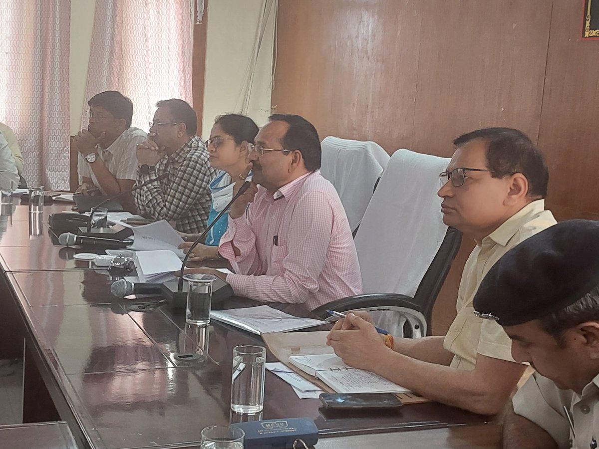 District Collector Pratapgarh (@pratapgarhdm) on Twitter photo рдЬрд┐рд▓рд╛ рдкреНрд░рднрд╛рд░реА рд╕рдЪрд┐рд╡ рд╣рд░рд┐ рдореЛрд╣рди рдореАрдирд╛ рдиреЗ рд▓реА рдЬрд┐рд▓рд╛ рд╕реНрддрд░реАрдп рдЕрдзрд┐рдХрд╛рд░рд┐рдпреЛрдВ рдХреА рдмреИрдардХ
рд╡рдВрджреЗ рдЧрдВрдЧрд╛ рдЬрд▓ рд╕рдВрд░рдХреНрд╖рдг рдЬрд▓ рдЕрднрд┐рдпрд╛рди рдПрд╡рдВ рдмрдЬрдЯ рдШреЛрд╖рдгрд╛рдУрдВ рдХреА рд╣реБрдИ рд╕рдореАрдХреНрд╖рд╛
рдХрд╣рд╛тАУ рдЬрдирднрд╛рдЧреАрджрд╛рд░реА рд╕реБрдирд┐рд╢реНрдЪрд┐рдд рдХрд░ рдЕрднрд┐рдпрд╛рди рдХреЛ рдмрдирд╛рдПрдВ рдЬрдирдЕрднрд┐рдпрд╛рди: рдкреНрд░рднрд╛рд░реА рд╕рдЪрд┐рд╡ рд╢реНрд░реА рдореАрдирд╛
<a href="/RajCMO/">CMO Rajasthan</a>
<a href="/BhajanlalBjp/">Bhajanlal Sharma</a>
<a href="/DIPRRajasthan/">рд╕реВрдЪрдирд╛ рдПрд╡рдВ рдЬрдирд╕рдореНрдкрд░реНрдХ рд╡рд┐рднрд╛рдЧ, рд░рд╛рдЬрд╕реНрдерд╛рди рд╕рд░рдХрд╛рд░</a>
<a href="/AnjaliRajoria/">Anjali Rajoria</a> рдЬрд┐рд▓рд╛ рдкреНрд░рднрд╛рд░реА рд╕рдЪрд┐рд╡ рд╣рд░рд┐ рдореЛрд╣рди рдореАрдирд╛ рдиреЗ рд▓реА рдЬрд┐рд▓рд╛ рд╕реНрддрд░реАрдп рдЕрдзрд┐рдХрд╛рд░рд┐рдпреЛрдВ рдХреА рдмреИрдардХ
рд╡рдВрджреЗ рдЧрдВрдЧрд╛ рдЬрд▓ рд╕рдВрд░рдХреНрд╖рдг рдЬрд▓ рдЕрднрд┐рдпрд╛рди рдПрд╡рдВ рдмрдЬрдЯ рдШреЛрд╖рдгрд╛рдУрдВ рдХреА рд╣реБрдИ рд╕рдореАрдХреНрд╖рд╛
рдХрд╣рд╛тАУ рдЬрдирднрд╛рдЧреАрджрд╛рд░реА рд╕реБрдирд┐рд╢реНрдЪрд┐рдд рдХрд░ рдЕрднрд┐рдпрд╛рди рдХреЛ рдмрдирд╛рдПрдВ рдЬрдирдЕрднрд┐рдпрд╛рди: рдкреНрд░рднрд╛рд░реА рд╕рдЪрд┐рд╡ рд╢реНрд░реА рдореАрдирд╛
<a href="/RajCMO/">CMO Rajasthan</a>
<a href="/BhajanlalBjp/">Bhajanlal Sharma</a>
<a href="/DIPRRajasthan/">рд╕реВрдЪрдирд╛ рдПрд╡рдВ рдЬрдирд╕рдореНрдкрд░реНрдХ рд╡рд┐рднрд╛рдЧ, рд░рд╛рдЬрд╕реНрдерд╛рди рд╕рд░рдХрд╛рд░</a>
<a href="/AnjaliRajoria/">Anjali Rajoria</a>