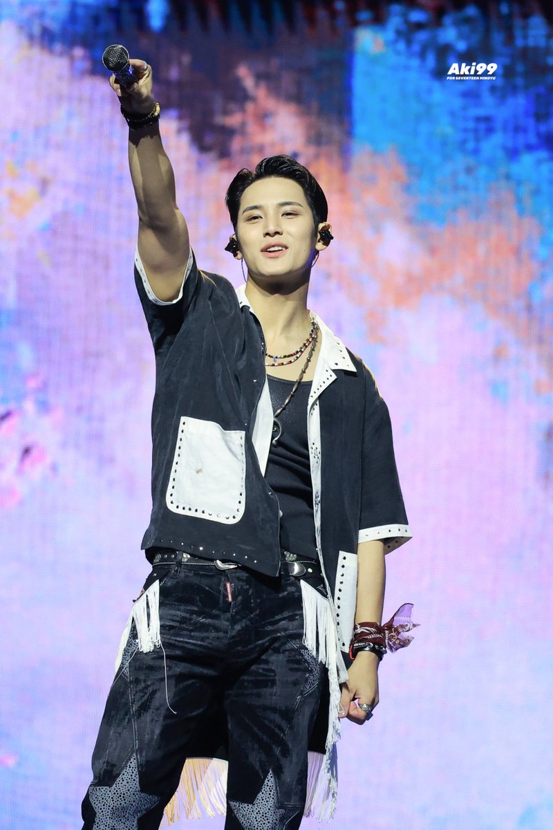 min9yu_aki99's tweet photo. 250525 B-DAY PARTY BURST Stage @잠수교 

#민규 #MINGYU #ミンギュ 
#세븐틴 #SEVENTEEN #セブチ
#HAPPY_BURSTDAY
#BURST_Stage
#SVT_10TH_B_DAY
@pledis_17 https://t.co/7yYEgtKJi8