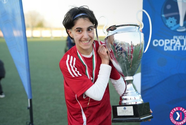 Emilia Trentadue: “Sono pronta a scendere all’inferno con la squadra se servirà a riportarla in Paradiso”
tuttocalciofemminile.com/storie/articol…

#tcf #4giugno