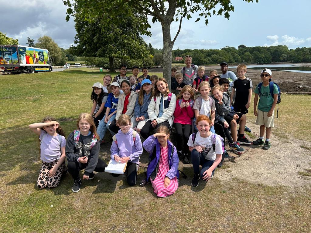 Yr5 have had a brilliant time in Beaulieu and are now on their way home!