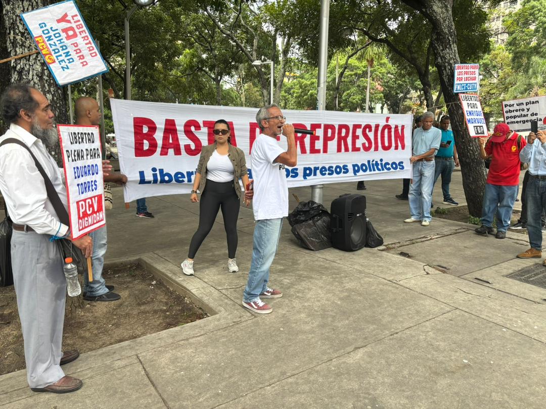 OVCSocial's tweet image. #BalancePreliminarOVCS

📢 Se registraron 2 protestas en 2 el país ayer martes #3Jun

Cojedes
Distrito Capital 

📌 Exigencias 
Justicia
Libertad de expresión 
Educación 
Vivienda 

#Caracas Activistas sociales agrupados en la coalición Encuentro en Defensa de los Derechos del