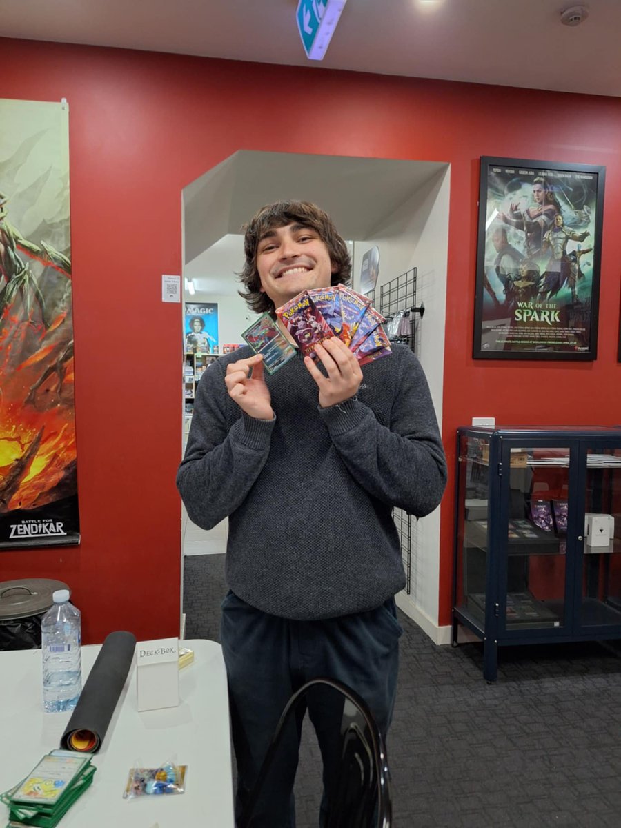 SSBMAST's tweet image. Achieved a cute lil goal of mine by winning my Pokemon TCG local tonight 3-0!
There was a fair bit of luck with not much on the line against 20 or so people, but still felt v nice to win at smth w/ a bit of effort (not smash)
did it w/ the @KhusAidan / @TimDanklin baby moon 60