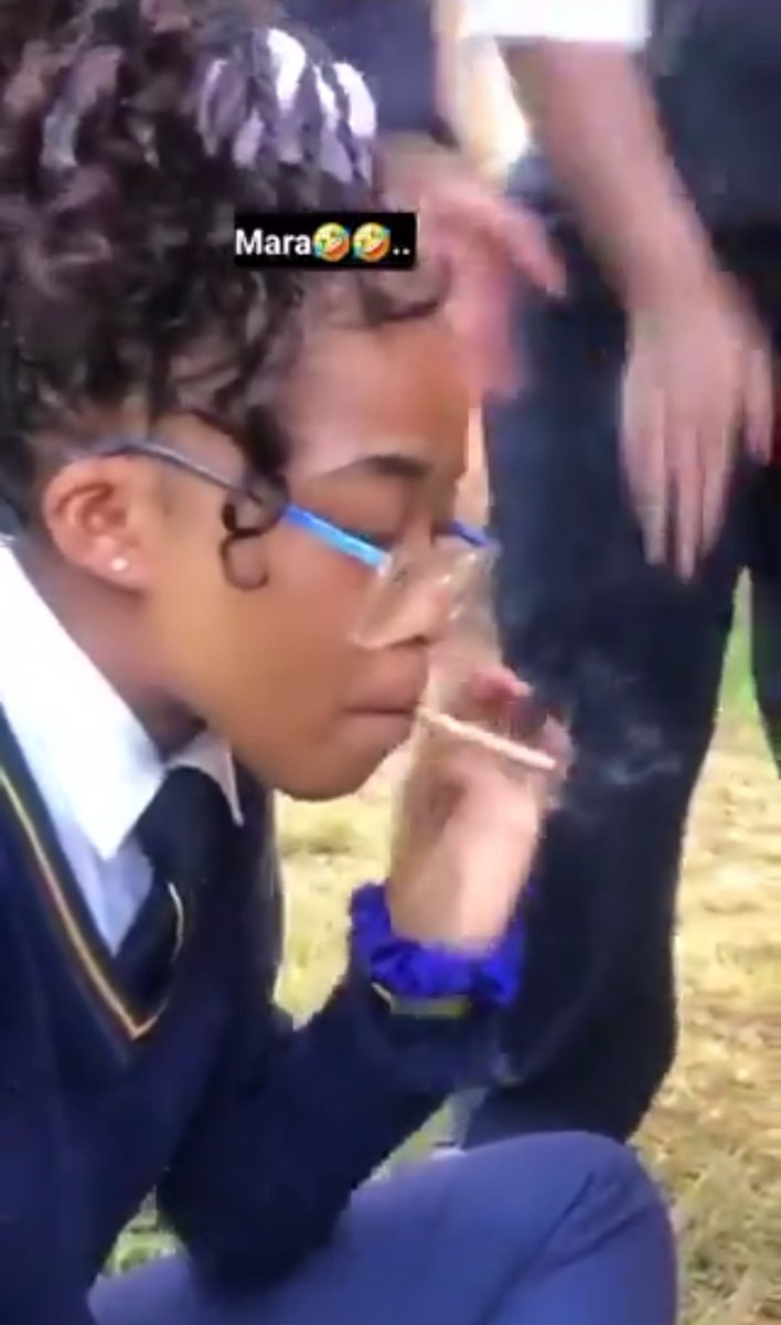 π²πΆπ
π
 (@six_papi) on Twitter photo ZRP now has no borders, they're looking for info about this Johannesburg high school girl who has gone viral smoking weed ππ ZRP now has no borders, they're looking for info about this Johannesburg high school girl who has gone viral smoking weed ππ
