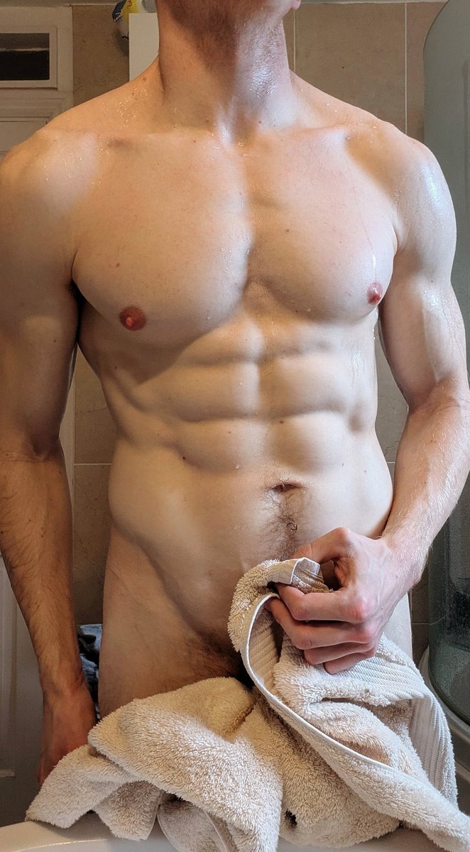 Kneel before ur new favourite view, beta ⚡⚡⚡ 
.
---------------------------------
#sweat #muscle #Alpha #AlphaGodsDaily #muscleGod #cashGod #findom #financialdom #paypigswelcome #pits #armpits #abs #wootd #sweat #SweatKink #feet #footfetısh #maleworship #muscleworship
