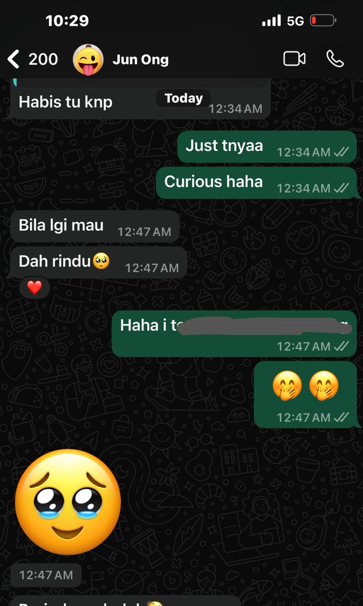 Someone miss my skill dy , should i accept him bck or no 😆😜