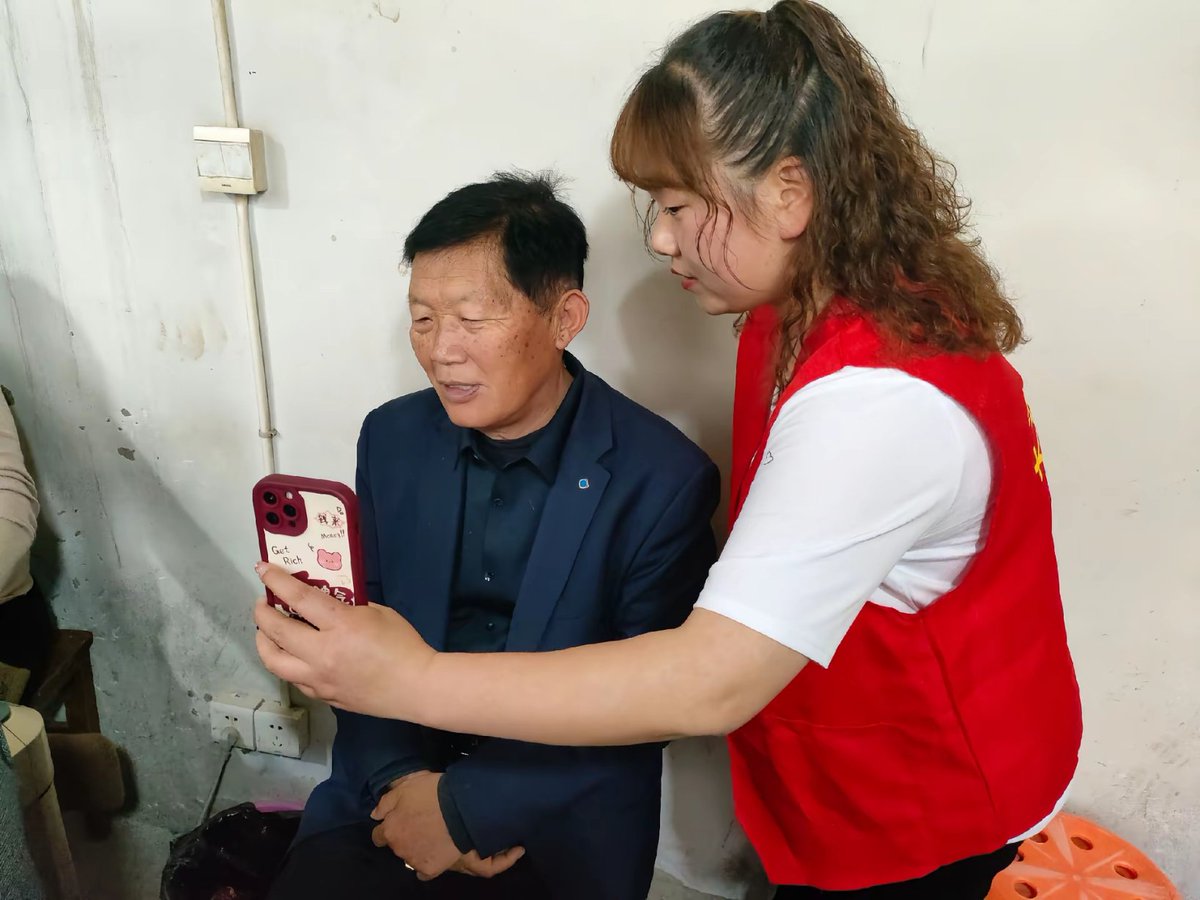 Songpinganq (@songpinganq) on Twitter photo <a href="/JasonBassler1/">Jason Bassler</a> There is no ''opt out'' option in China.
When the social credit information collectors come to your house, you have to give out your personal information to them, and take a face scan to verify it. <a href="/JasonBassler1/">Jason Bassler</a> There is no ''opt out'' option in China.
When the social credit information collectors come to your house, you have to give out your personal information to them, and take a face scan to verify it.