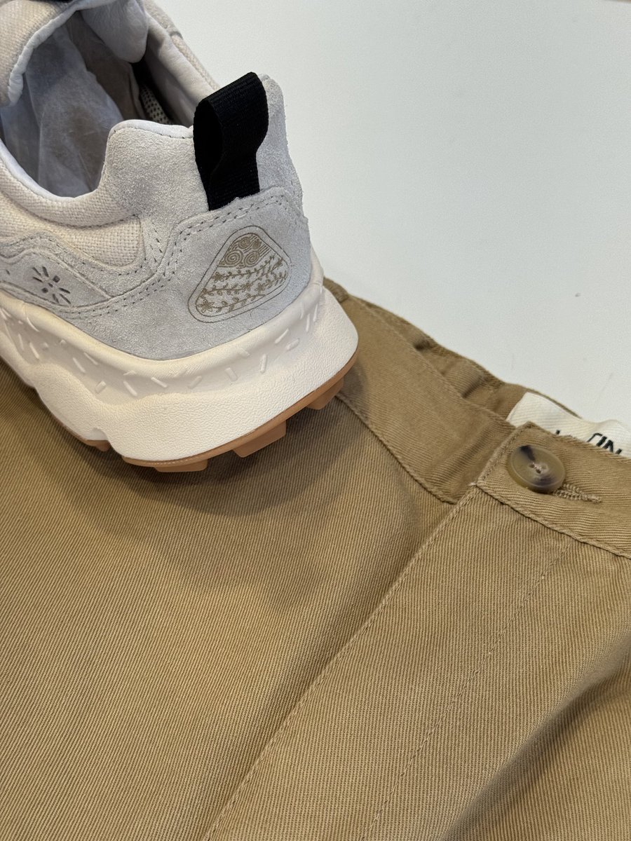 nauticabathgate's tweet image. Spring / Summer Picks

Universal Works Embroidered Sweat
Kestin Inverness Trouser 
Flower Mountain Yamano 3 Trainer
Ciele Athletics Cap
Barbour Crossbody Bag 

Available Now

#indepednentretailer #nauticabathgate #universalworks #kestin #barbour #flowermountain #cieleathletics