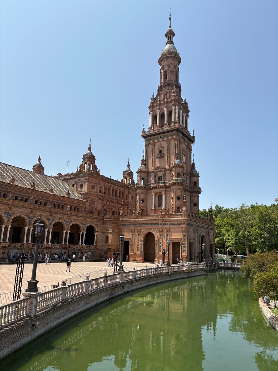STA Modern Languages (@sta_mod_langs) on Twitter photo A beautiful sunny afternoon spent at La Plaza de España which dates back to the early 1900s - ¡qué impressionante! <a href="/StThomasAqSec/">St Thomas Aquinas</a> #seville2025 A beautiful sunny afternoon spent at La Plaza de España which dates back to the early 1900s - ¡qué impressionante! <a href="/StThomasAqSec/">St Thomas Aquinas</a> #seville2025