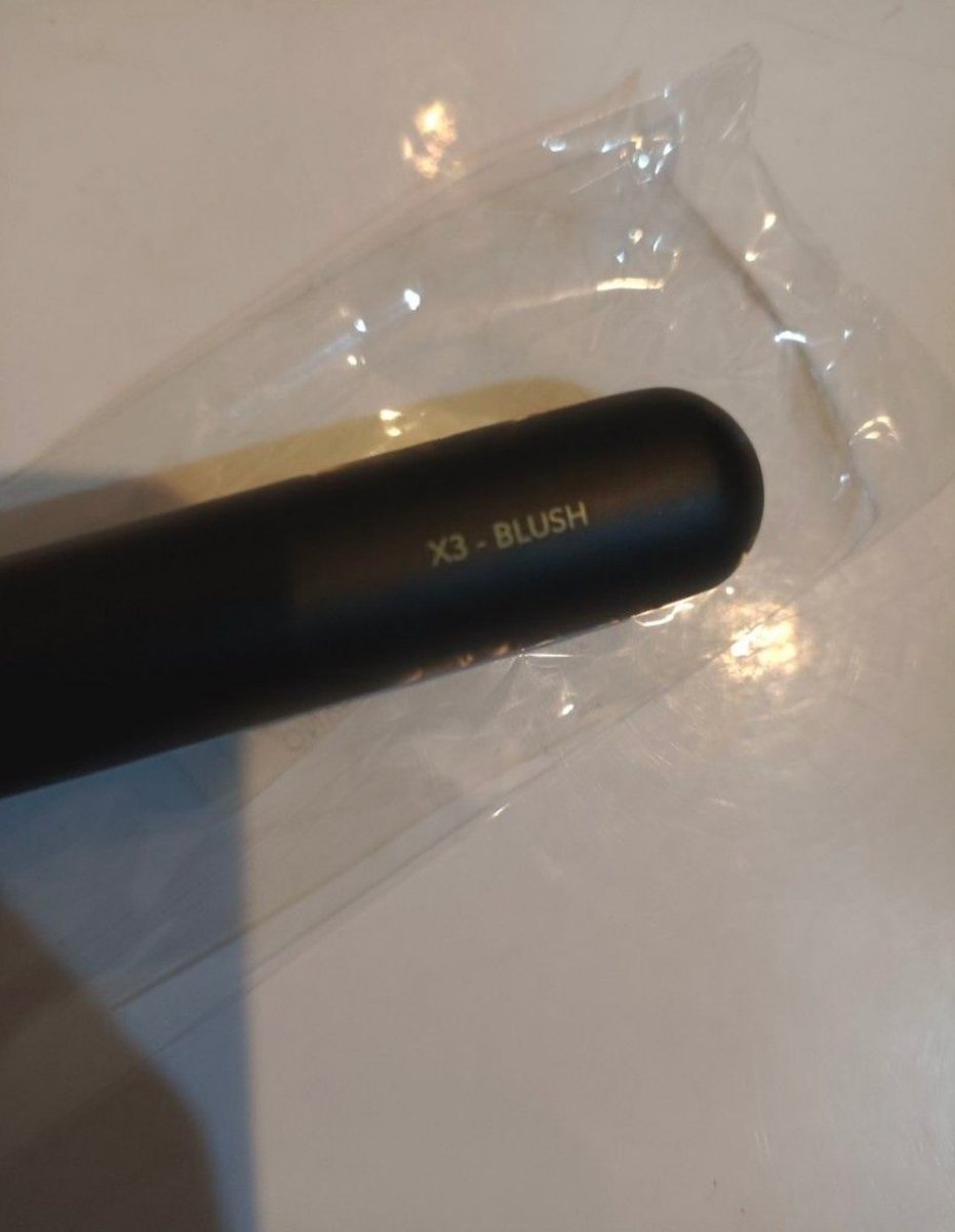 puippylove's tweet photo. aeris blush brush (blm pernah dipakai samsek) 
💸 50k https://t.co/OsdMvvzXM9