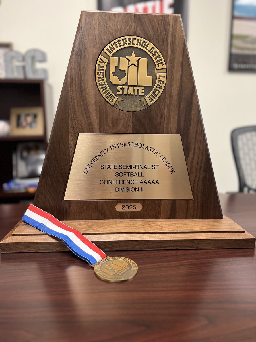 Look what showed up at the office <a href="/GHSMustangSB/">GHS Mustang Softball</a> !!! <a href="/GCISD/">Grapevine-Colleyville ISD</a> <a href="/Supt_GCISD/">Brad Schnautz</a> <a href="/AlexFingers7/">Alex Fingers</a>